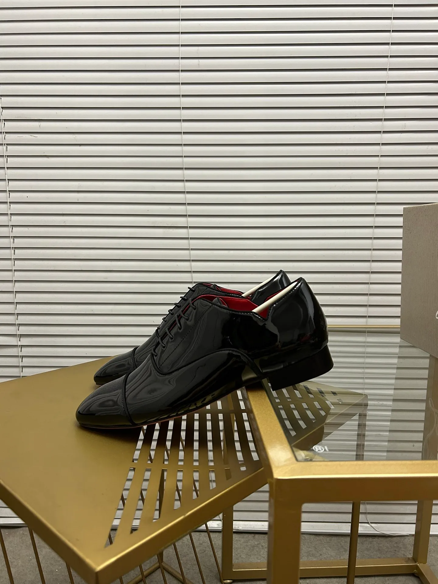 (Customized model) Ex-factory price is 500. christian louboutin (CL red sole shoes) counter series, casual sneakers for couples 📢 📢 📢 Exclusive hot style release 🎈🎈💪 Movable latex feet 👻 Finished outsole line [Proud] 😝Female 35-40# Male 38#-46, global supply😝 [Top version]: Original imported genuine leather upper, top original leather lining, original molded TPU outsole, original 1:1 detail processing, original shoe last,
